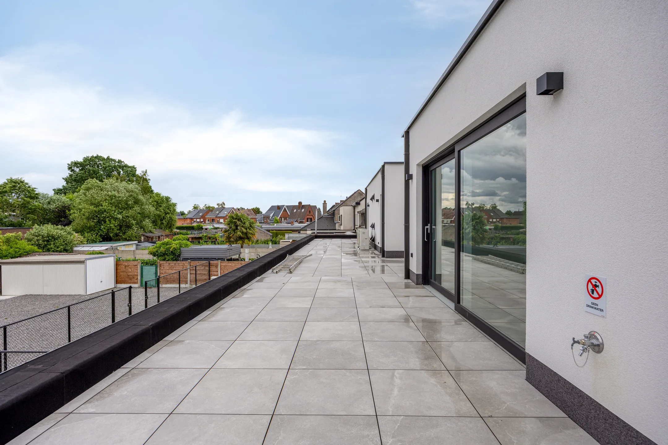Privé dakterras met uitzicht